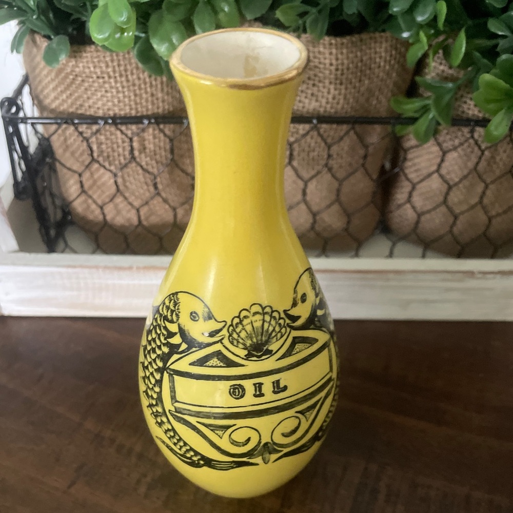 RARE Vintage Yellow DOLPHIN Portmeirion Pottery
Oil Jar S.Williams-Ellis England